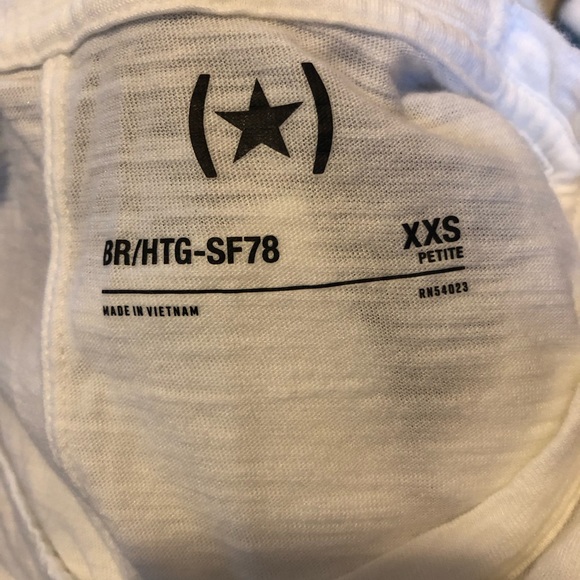 White tank top - Picture 4 of 5